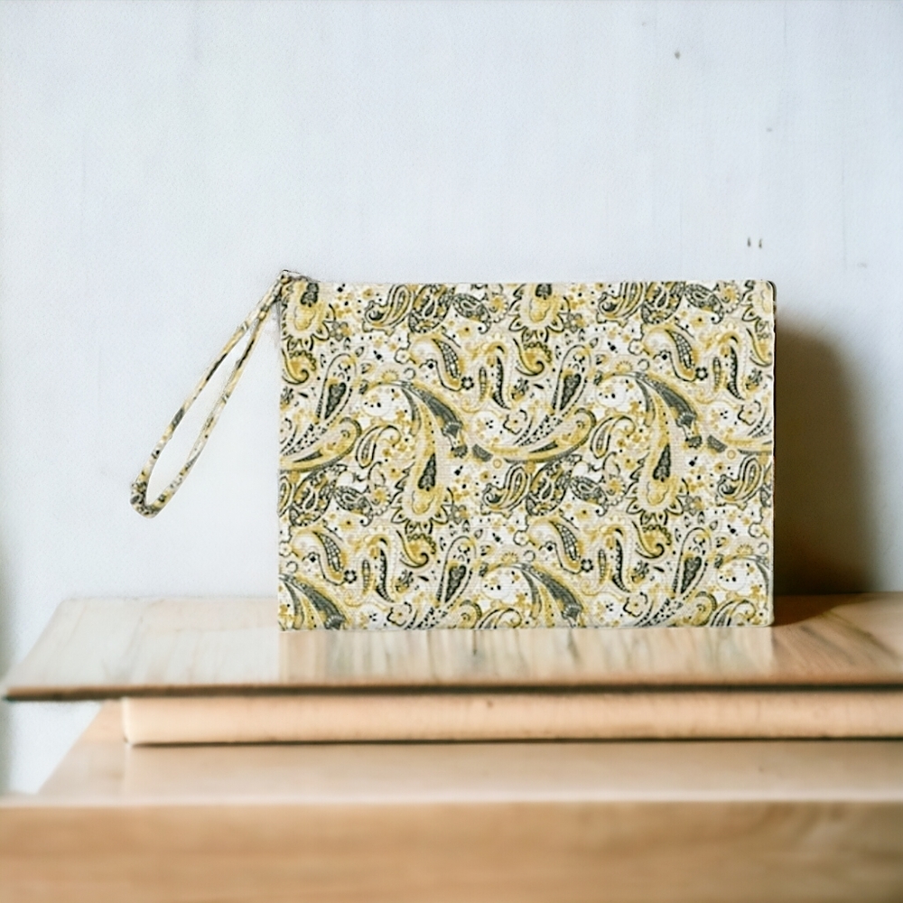 39774 Paisley Wristlet/Pouch